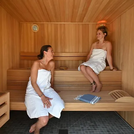 Πάρκο διακοπών Domaine De Diane 4*