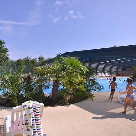 Üdülőpark Domaine De Diane 4*